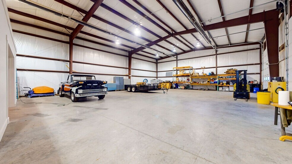 More Photos Of 521 Woodbine Ocean View Rd, Ocean View Warehouse For Sale