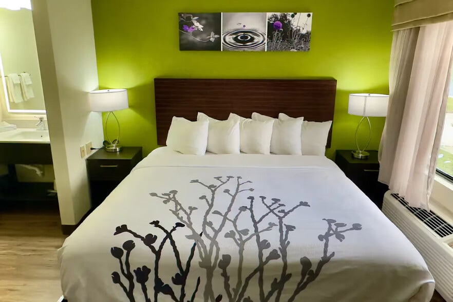 More Photos Of 17013 Abercorn St, Savannah Hospitality For Sale