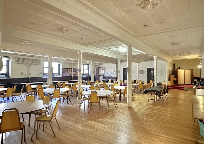 More Photos Of 4103 Old York Rd, Baltimore Specialty For Sale
