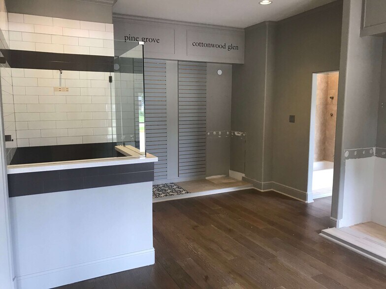 More Photos Of 1715 Northpark Dr, Kingwood Storefront For Lease