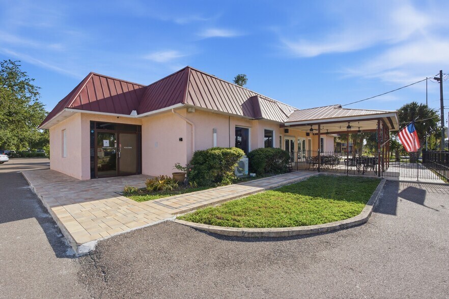 More Photos Of 2284 Gulf To Bay Blvd, Clearwater Restaurant For Sale