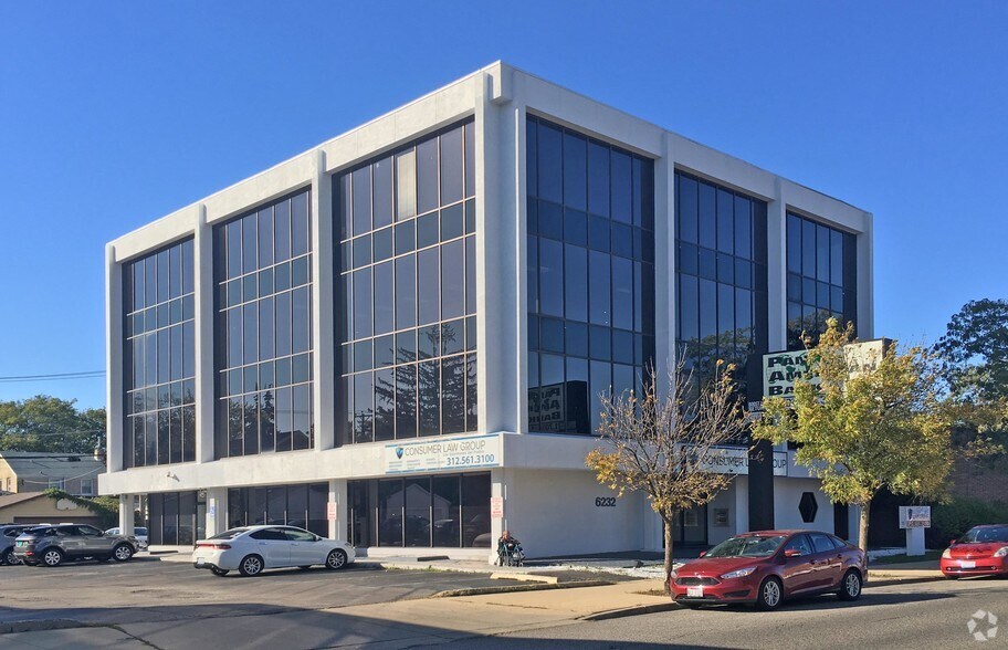 More Photos Of 6232 N Pulaski Rd, Chicago Office For Sale