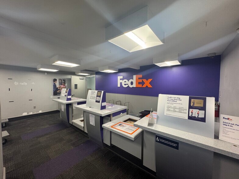 More Photos Of 3885 Mercantile Ave, Naples Distribution For Sale