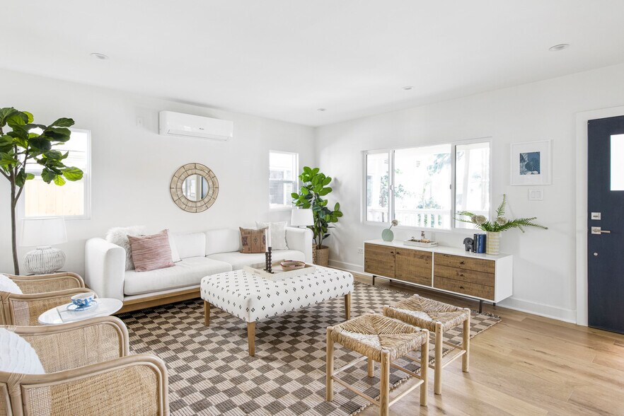 More Photos Of 4363 Eagle Rock Blvd, Los Angeles Multifamily For Sale