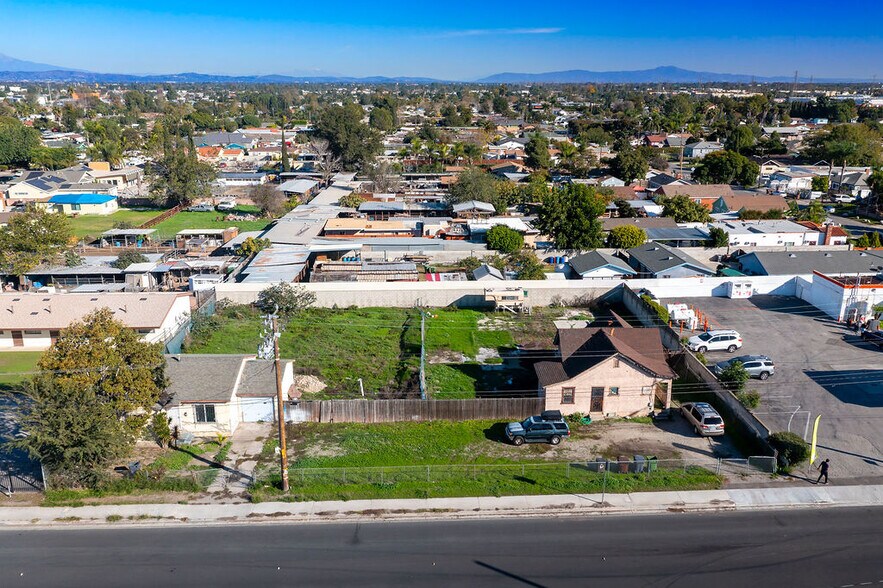 More Photos Of 1230 S Wilmington Ave, Compton Apartments For Sale