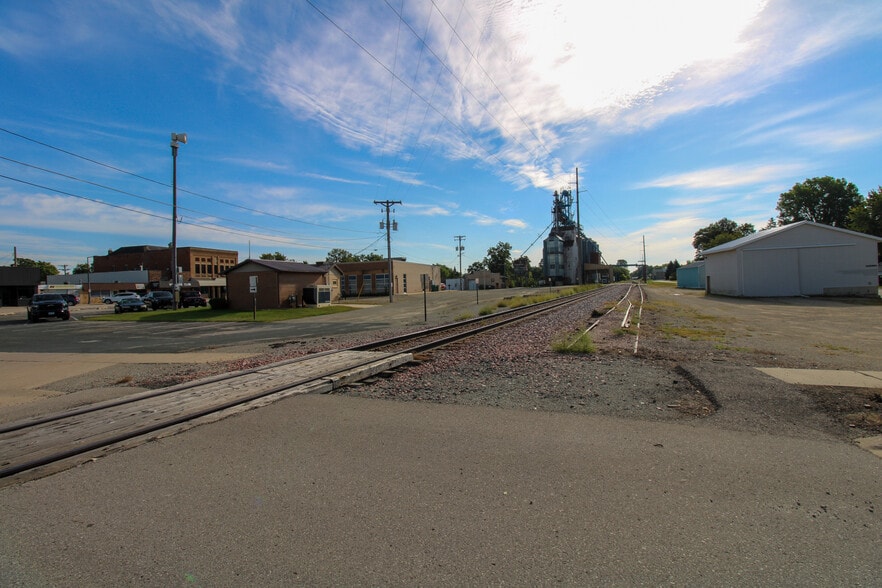 More Photos Of 14 1st SE st, Dodge Center Industrial For Sale