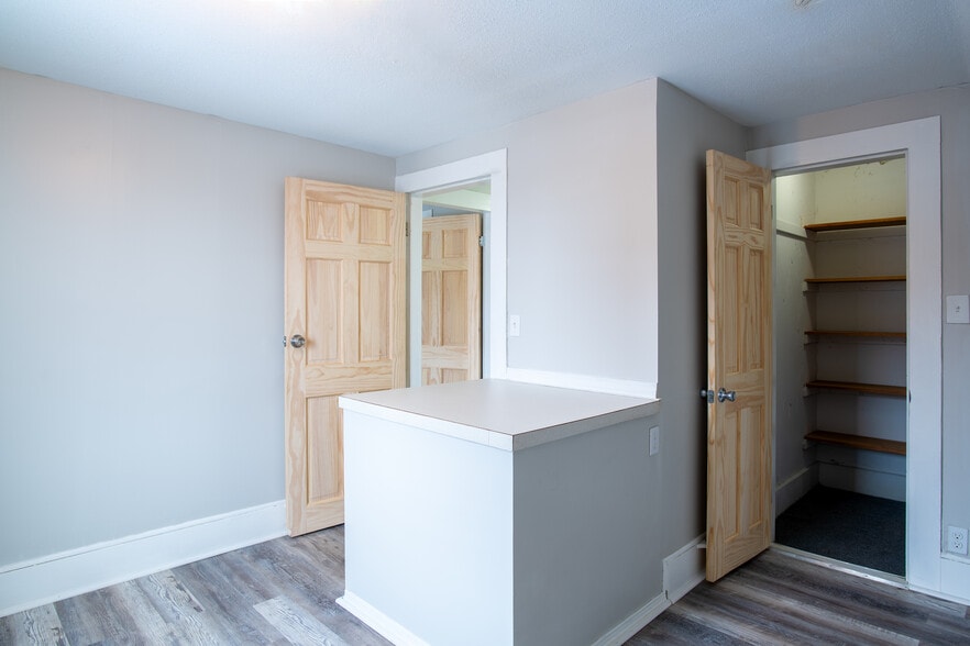 More Photos Of 69 Winter St, Springfield Apartments For Sale