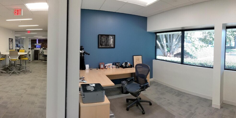 More Photos Of 421 Minuet Ln, Charlotte Office For Lease