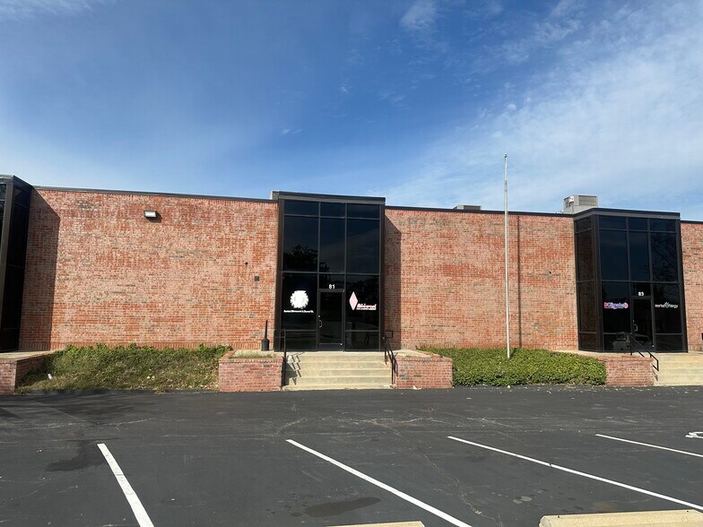 More Photos Of 79-85 Weldon Pky, Maryland Heights Warehouse For Sale