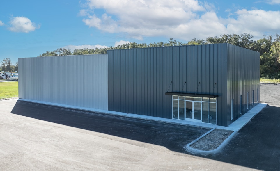Primary Photo Of 372 SW Windswept Gln, Lake City Warehouse For Sale