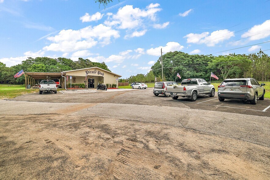 More Photos Of 25031 County Road 42, Paisley Restaurant For Sale