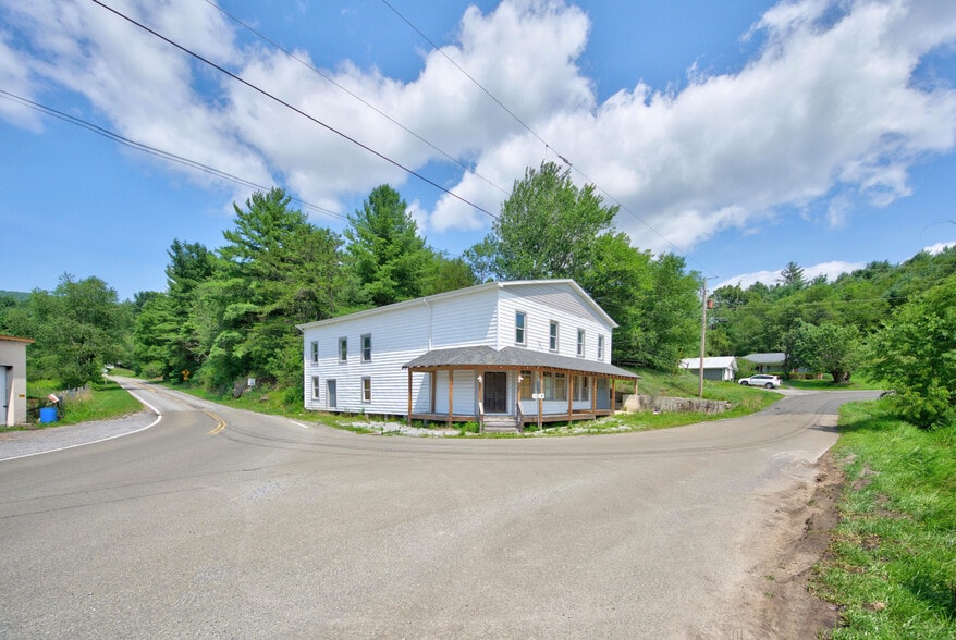 More Photos Of 11 Mount Zion Rd, Elk Creek Freestanding For Sale