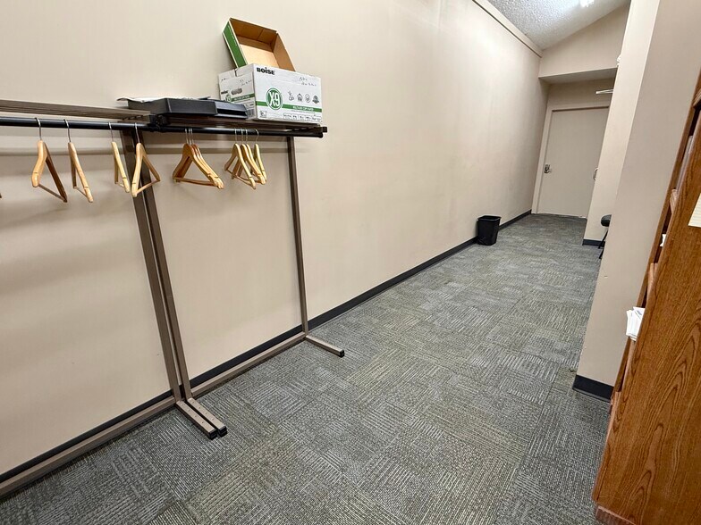 More Photos Of 2120 N 14th St, Ponca City Freestanding For Lease