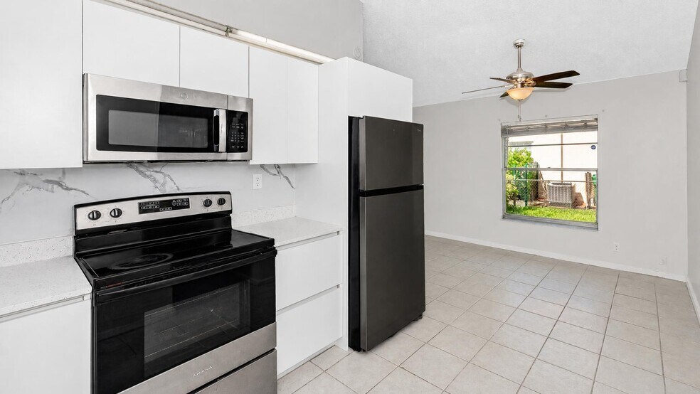 More Photos Of 11281 NW 39th St, Coral Springs Multifamily For Sale