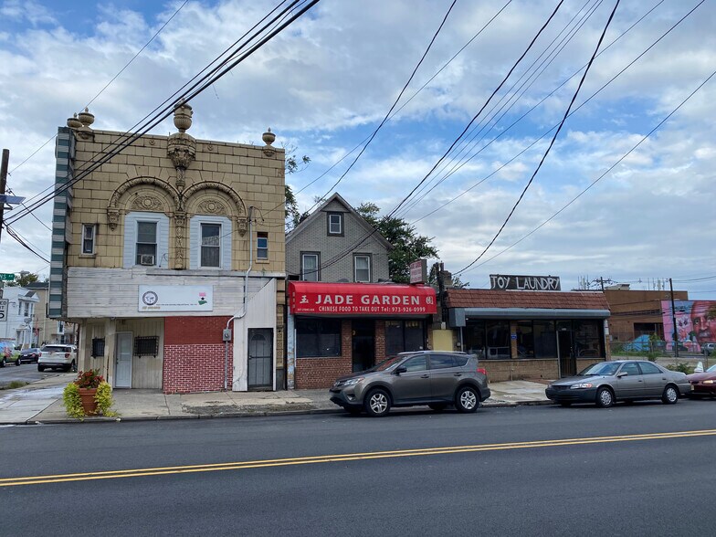 Primary Photo Of 307 Lyons Ave, Newark Storefront Retail Residential For Sale