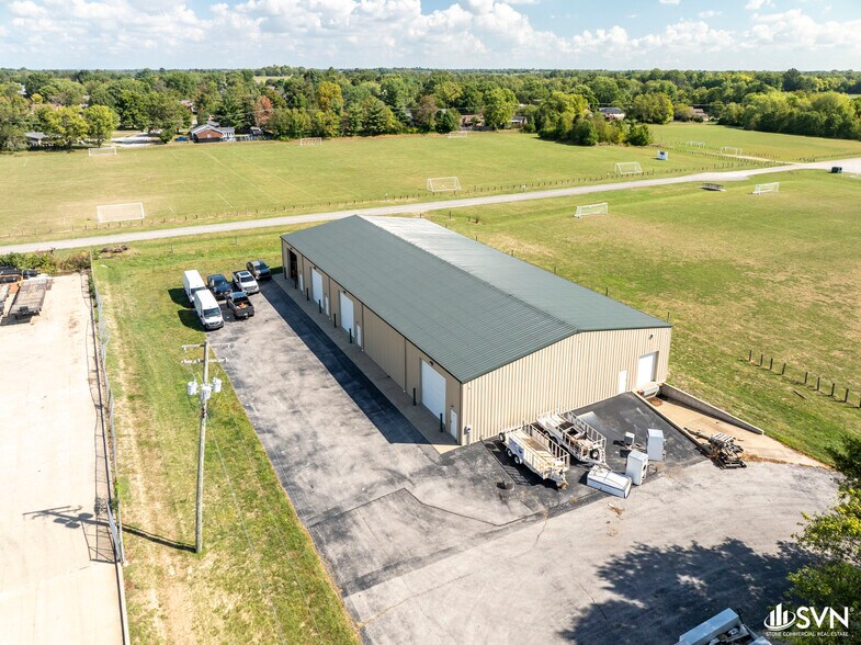 More Photos Of 129 Fieldview Dr, Versailles Warehouse For Sale