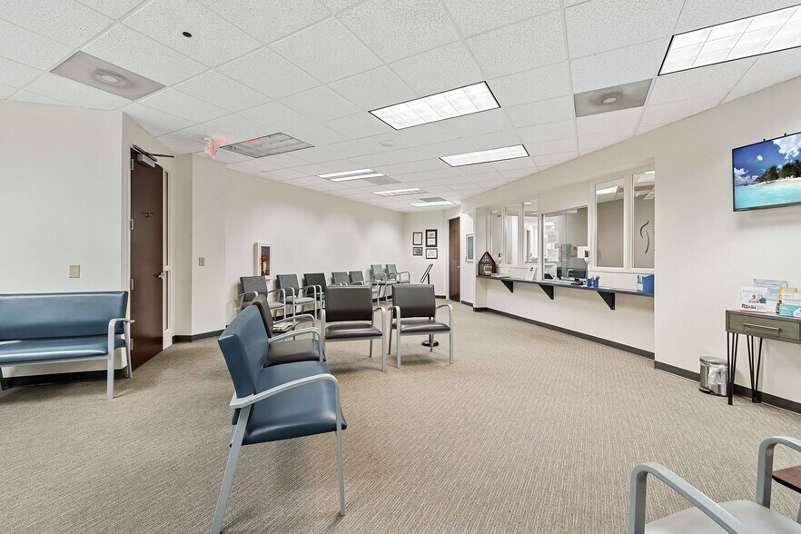 More Photos Of 2605 Blue Ridge Rd, Raleigh Medical For Lease