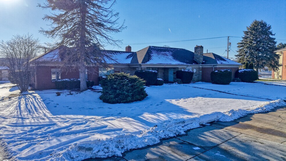 More Photos Of 624 Cleveland Rd E, Huron Apartments For Sale