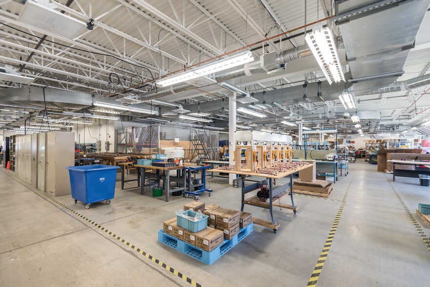 More Photos Of 95 Billerica Ave, North Billerica Light Manufacturing For Lease