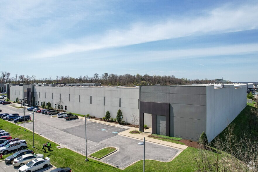 More Photos Of 13200 Mid Atlantic Blvd, Laurel Unknown For Lease