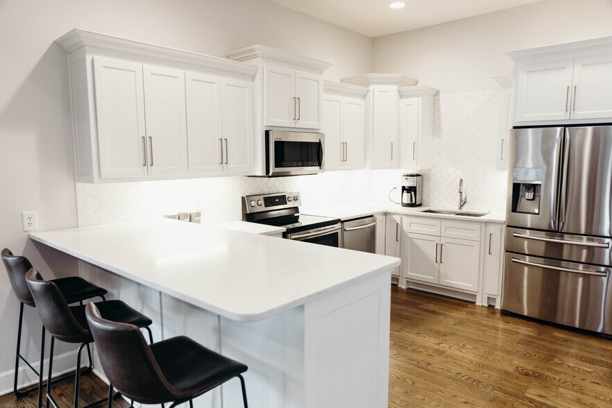 More Photos Of 110 30th Ave S, Nashville Office For Lease