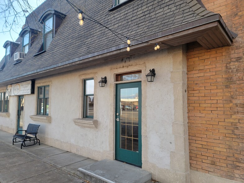 Primary Photo Of 7 S Main St, Payson Restaurant For Lease