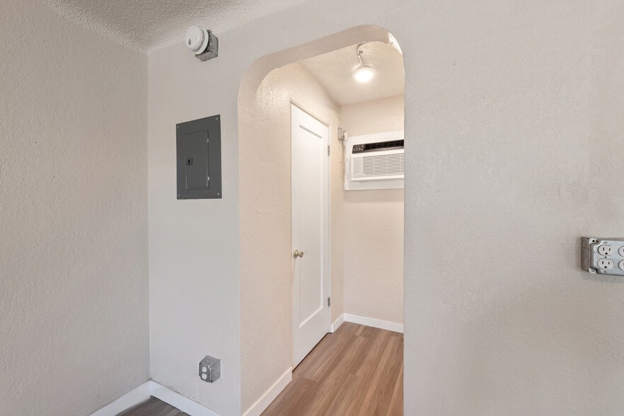More Photos Of 1940 North Ave, Grand Junction Hotel For Sale