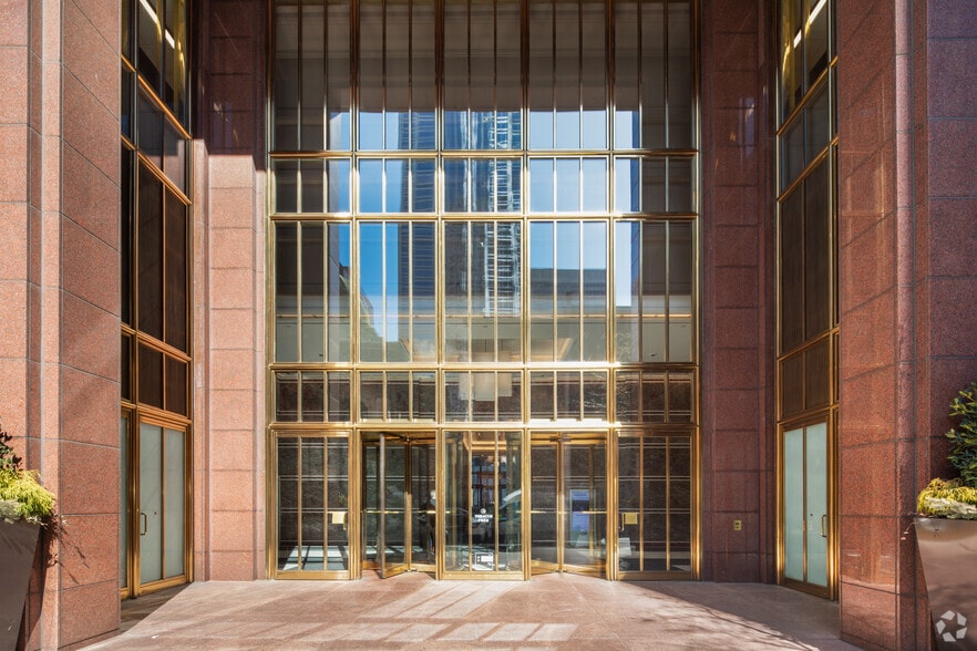 More Photos Of 1717 Arch St, Philadelphia Office For Lease