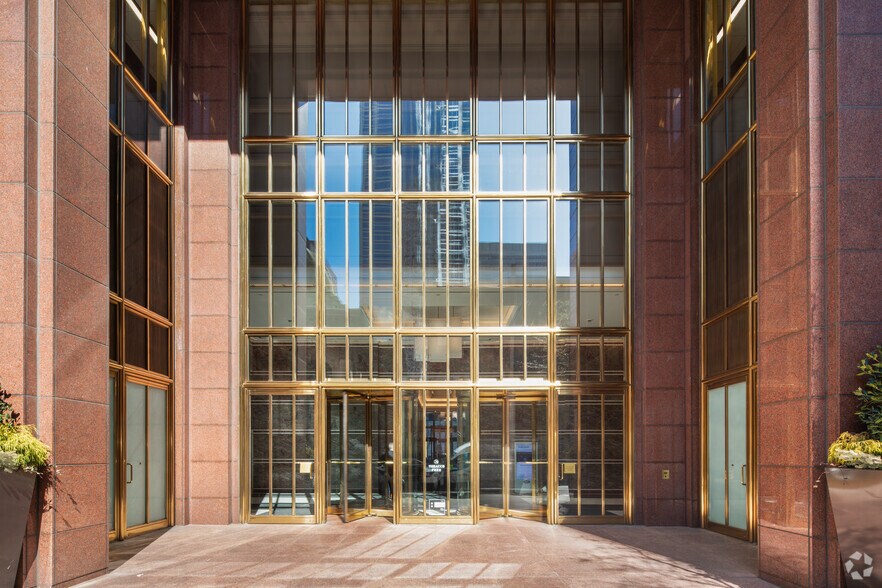 More Photos Of 1717 Arch St, Philadelphia Office For Lease