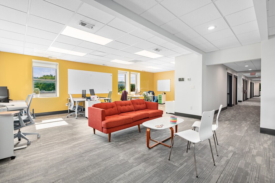 More Photos Of 53 S French Broad Ave, Asheville Medical For Lease