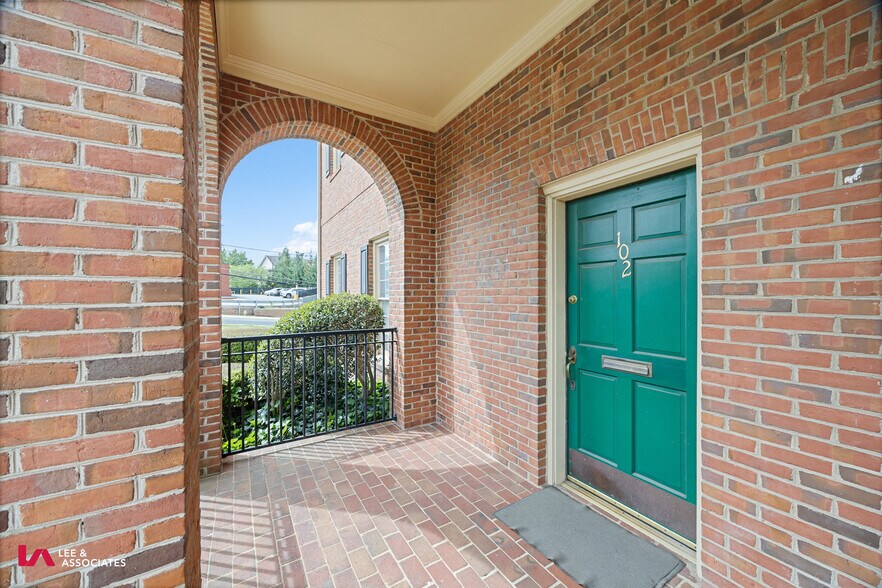 More Photos Of 1776 Old Spring House Ln, Dunwoody Medical For Lease