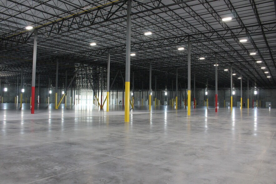 More Photos Of 15052 S 210th, Gretna Warehouse For Lease