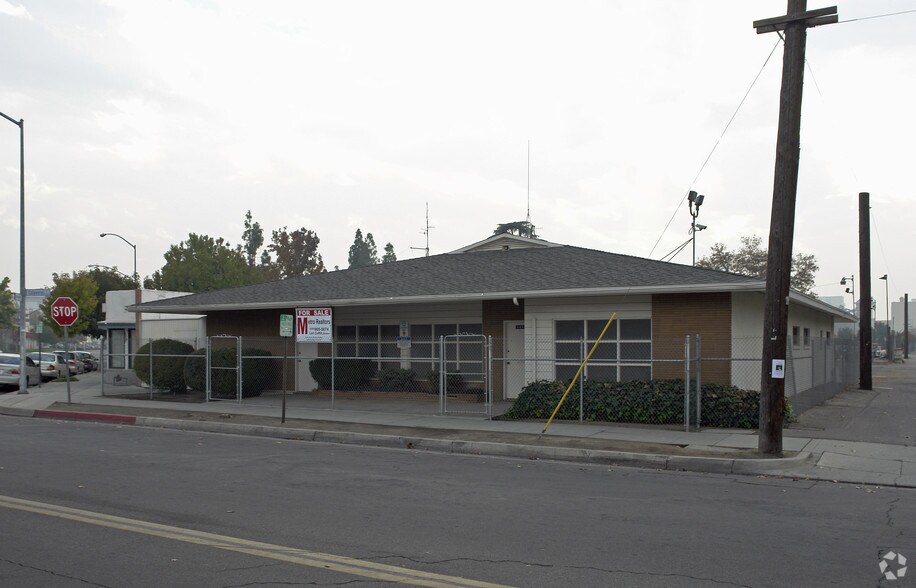 More Photos Of 2430-2434 Calaveras St, Fresno Office For Lease