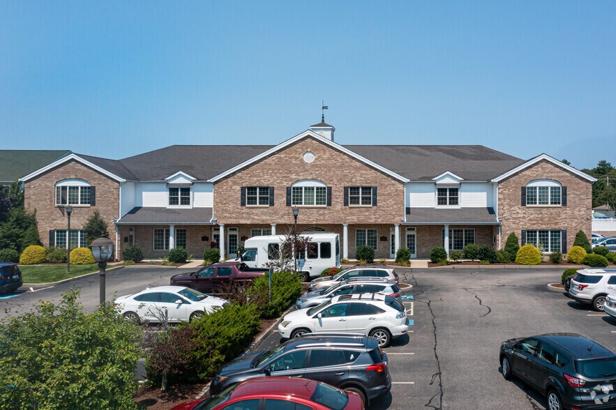 More Photos Of 30 Man Mar Dr, Plainville Office For Lease