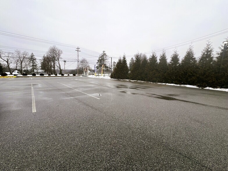 More Photos Of 49 Oakland Ave, Warwick Restaurant For Sale