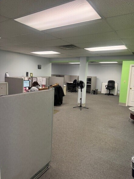 More Photos Of 2001 Niagara Falls Blvd, Amherst Medical For Sale