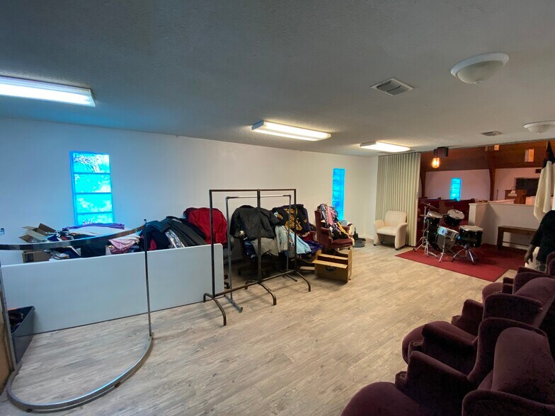 More Photos Of 1717 Idalou Rd, Lubbock Specialty For Sale