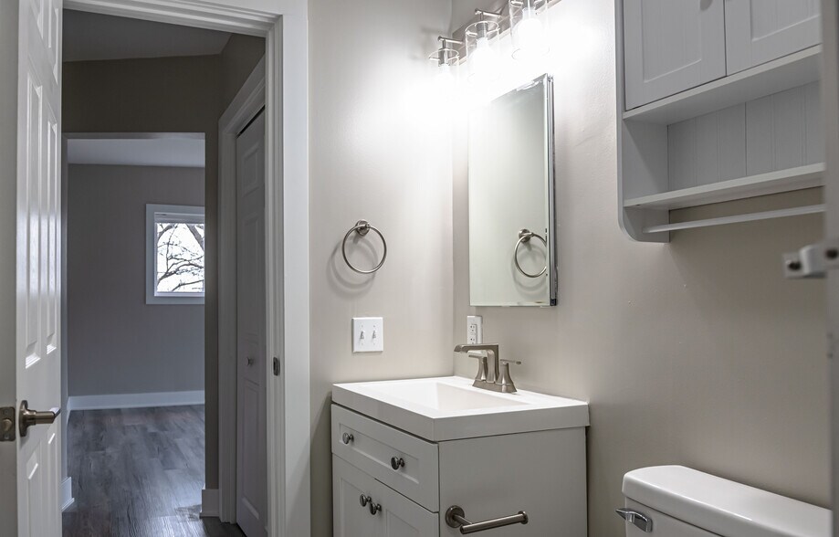 More Photos Of 320 Koch Ave, Ann Arbor Apartments For Sale