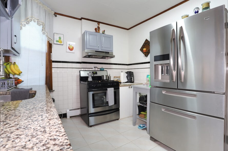 More Photos Of 1701 Central Ave, Union City Apartments For Sale