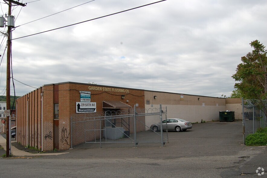 More Photos Of 239 6th Ave, Paterson Warehouse For Lease