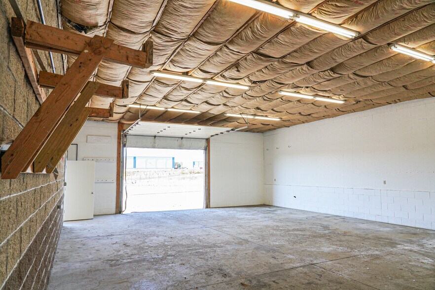 More Photos Of 102 Cecil Henderson Rd, Canonsburg Service For Lease