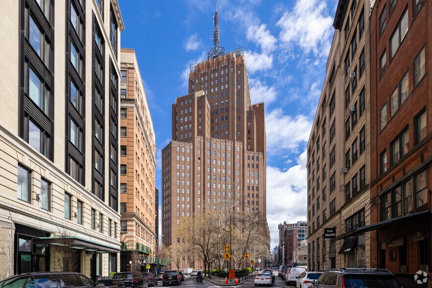 Primary Photo Of 32 Avenue of the Americas, New York Office For Lease