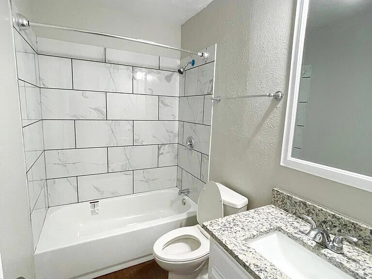 More Photos Of 1226-1232 Avenue A, Denton Apartments For Sale