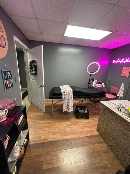 More Photos Of 1716 Saint Albans Dr, Raleigh General Retail For Lease