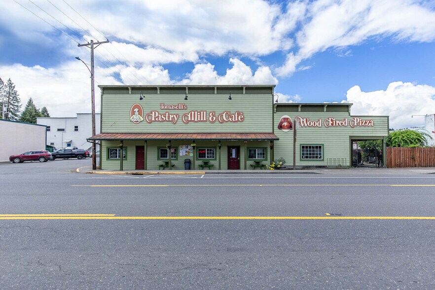 Primary Photo Of 14836 OR-38, Elkton Restaurant For Sale