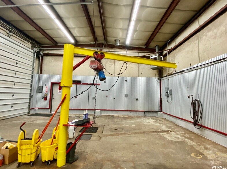 More Photos Of 1401 E 1100 S, Vernal Manufacturing For Sale