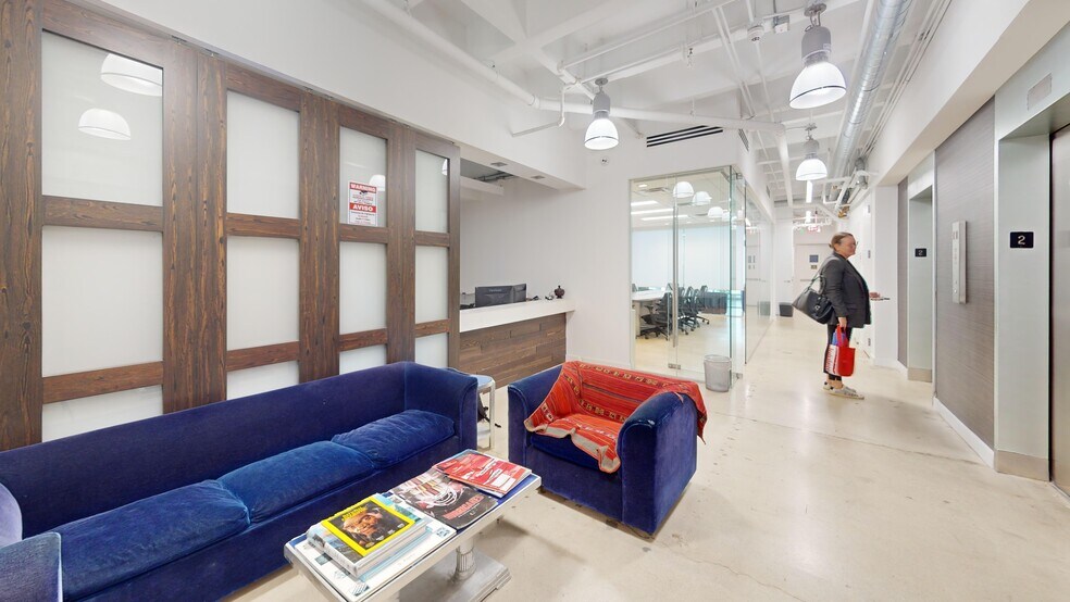 More Photos Of 66-68 W Flagler St, Miami Loft Creative Space For Lease