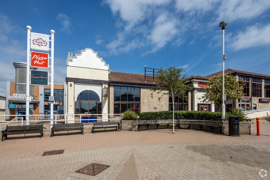 More Photos Of Beach Esplanade, Aberdeen Restaurant For Lease