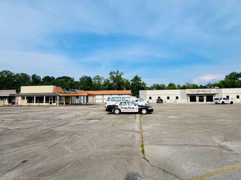More Photos Of 504 N 2nd St, Booneville Auto Repair For Sale