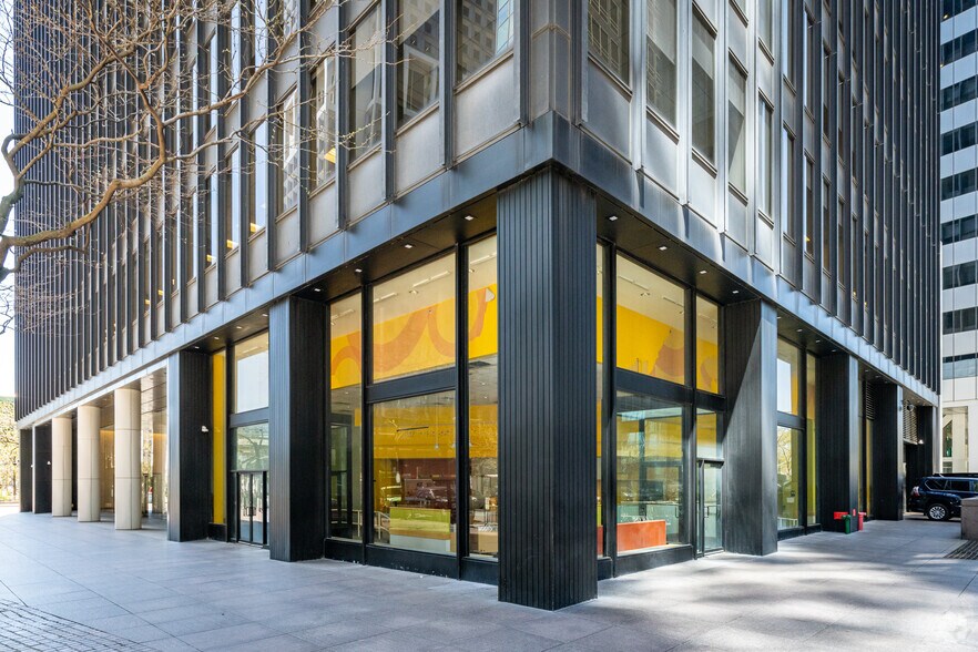 More Photos Of One State Street Plz, New York Office For Lease
